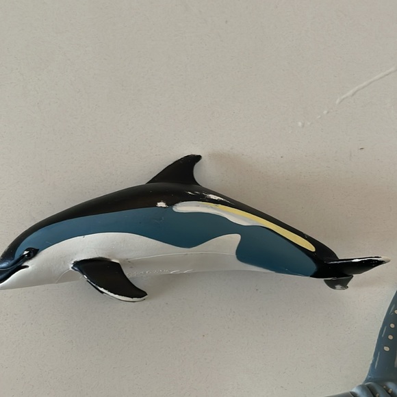 Solid Whale shark and dolphin - Picture 11 of 12